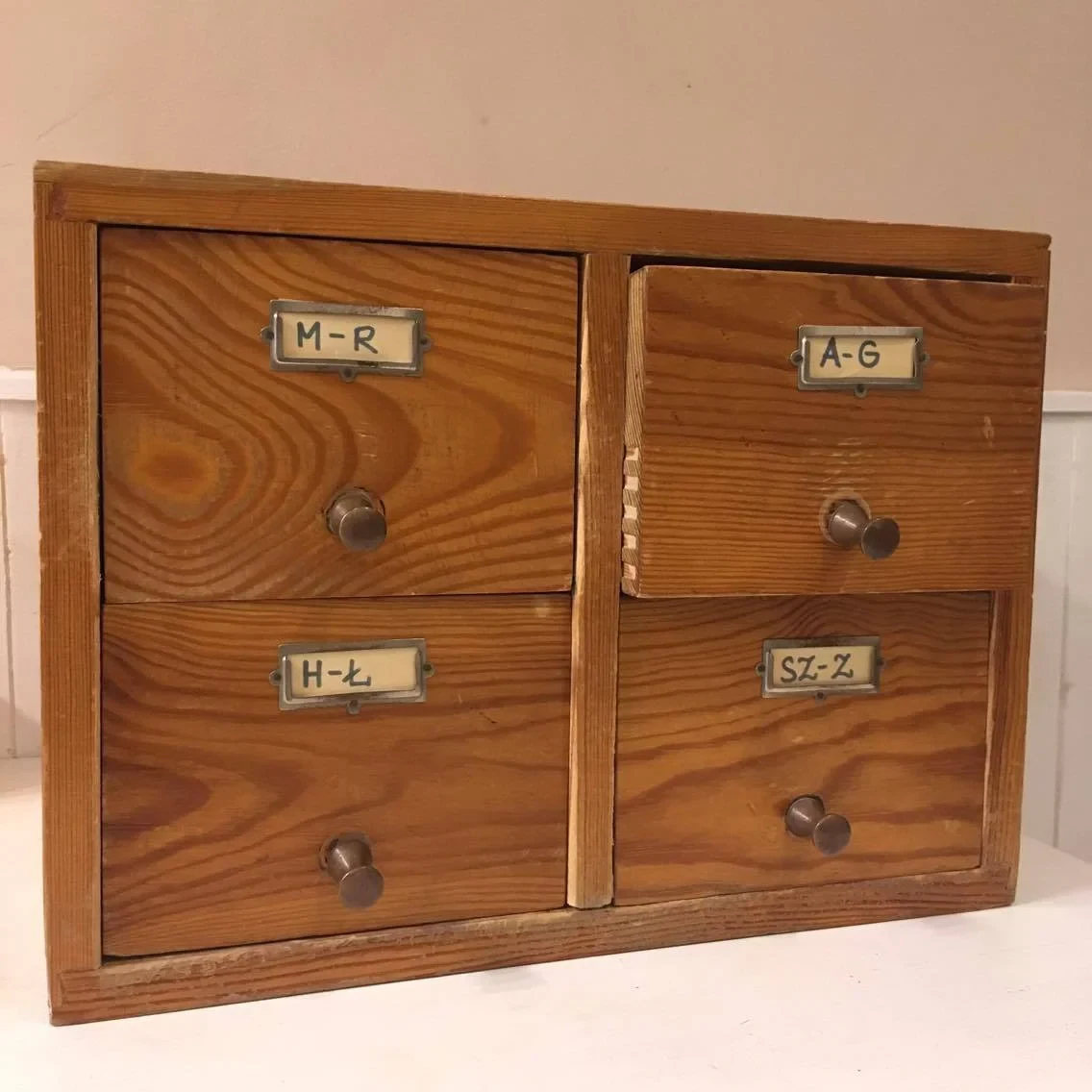 komodka-biblioteczna-stara